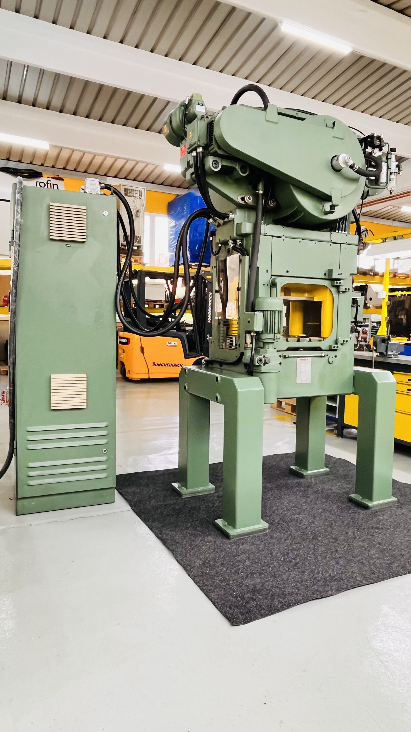 BRUDERER BSTA 200  1990