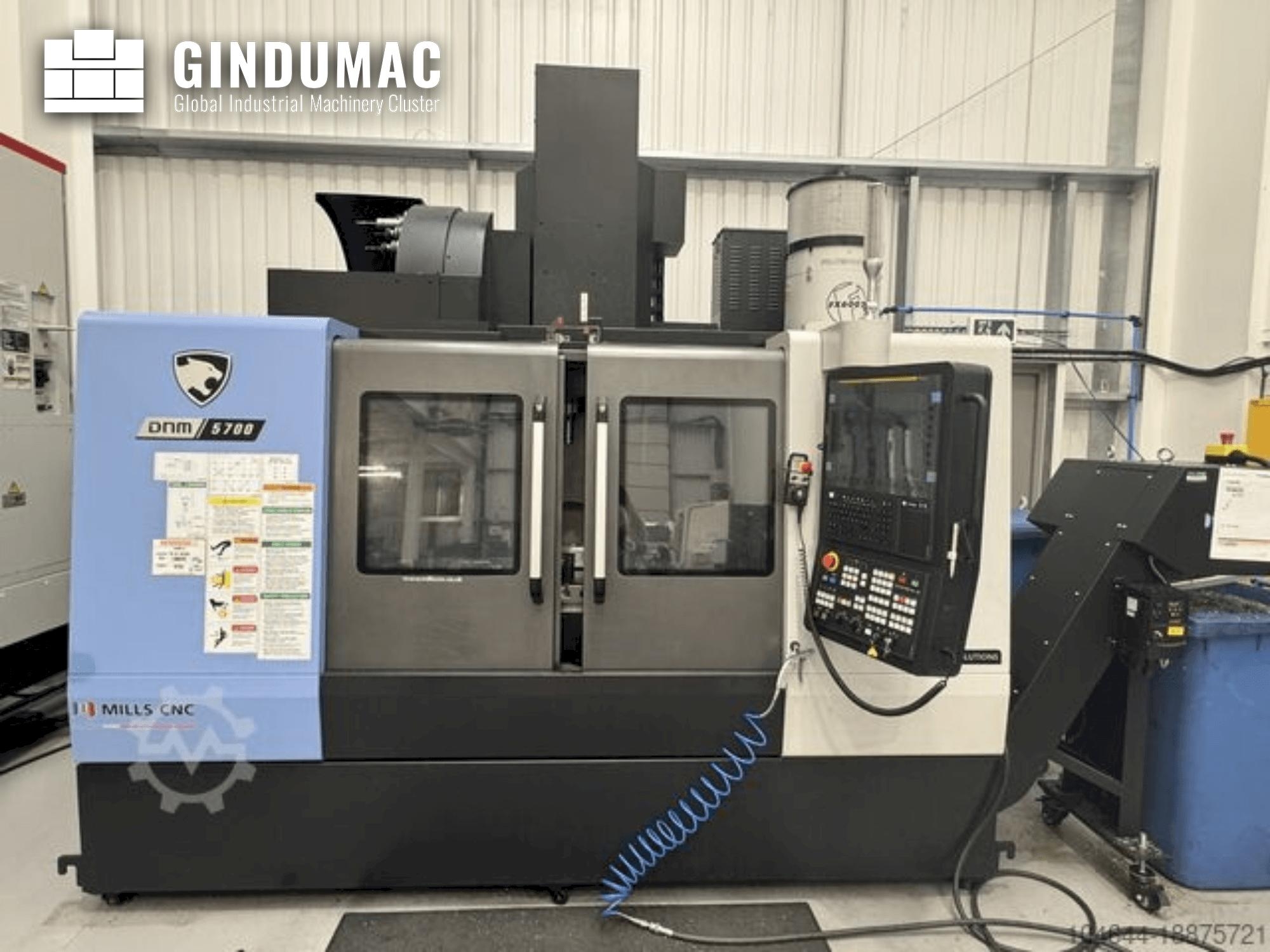 DOOSAN DNM 5700  2022