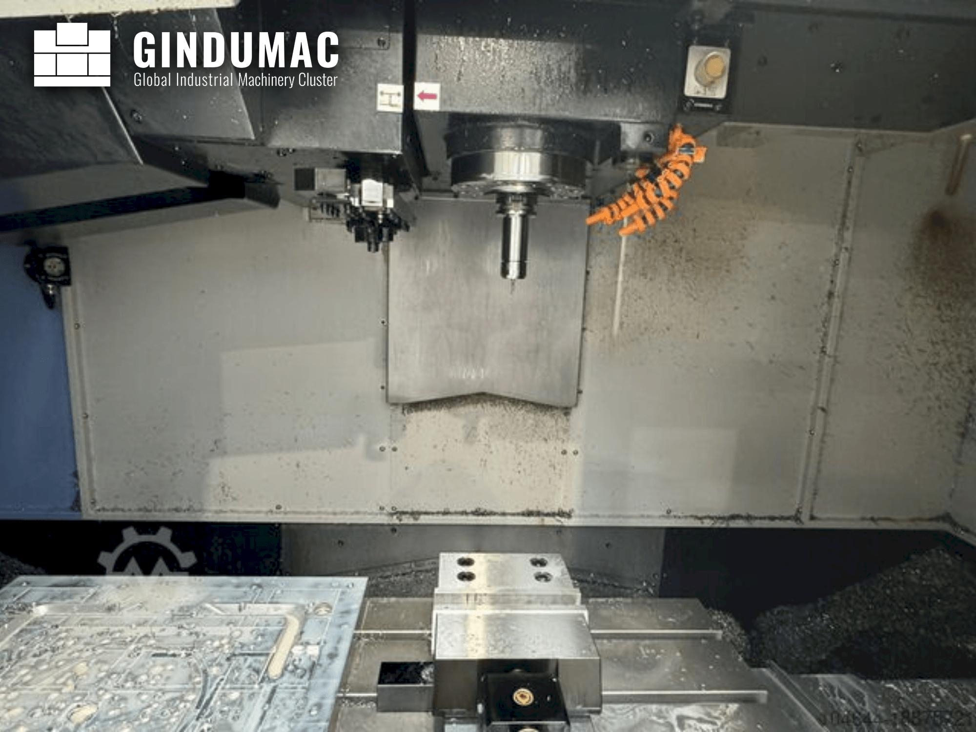 DOOSAN DNM 5700  2022