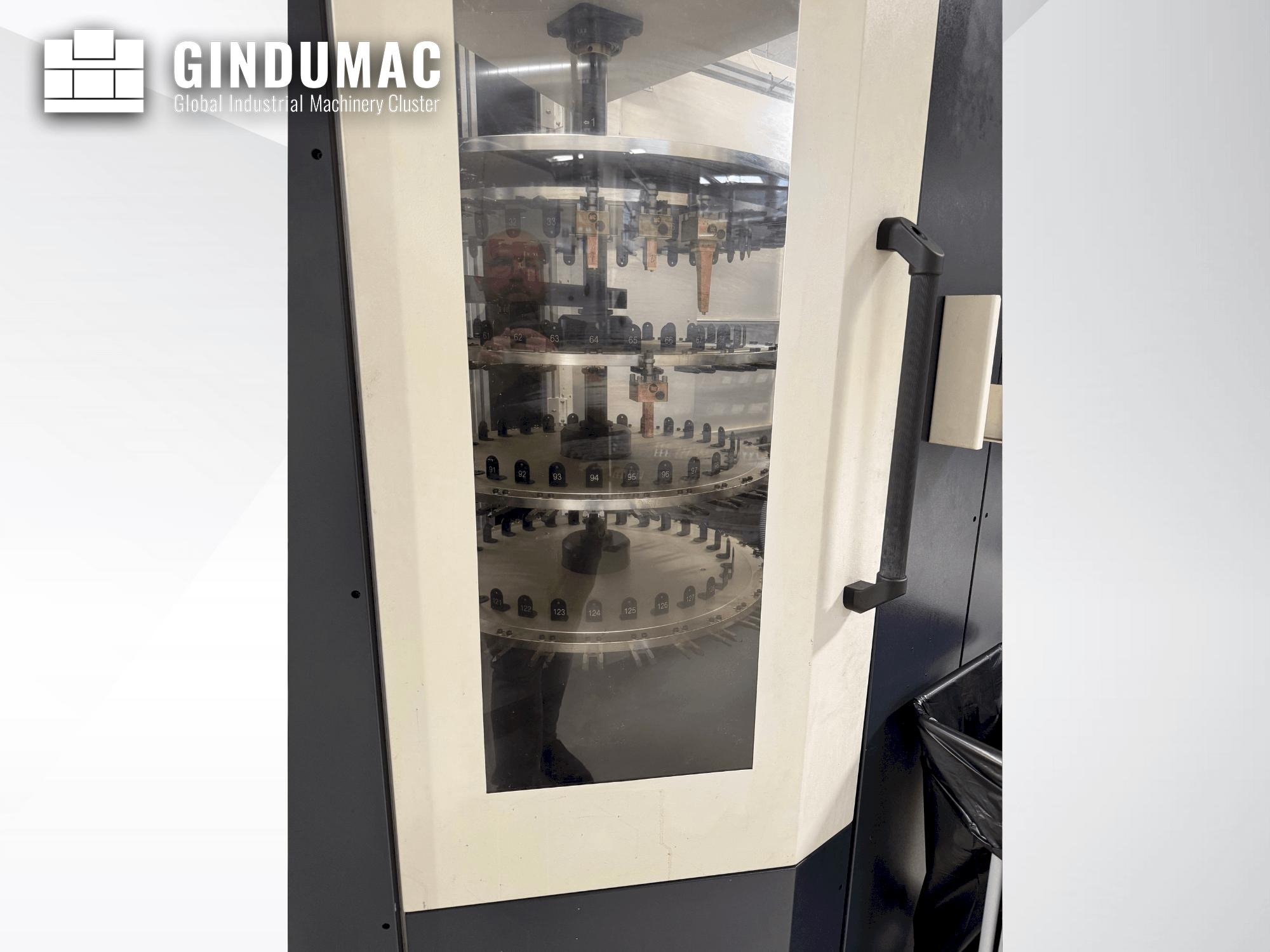 MAKINO EDNC 43T incl. Erowa Robot 120 pcs  2006