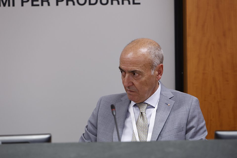 2024 decisamente complicato per l’industria italiana della macchina utensile