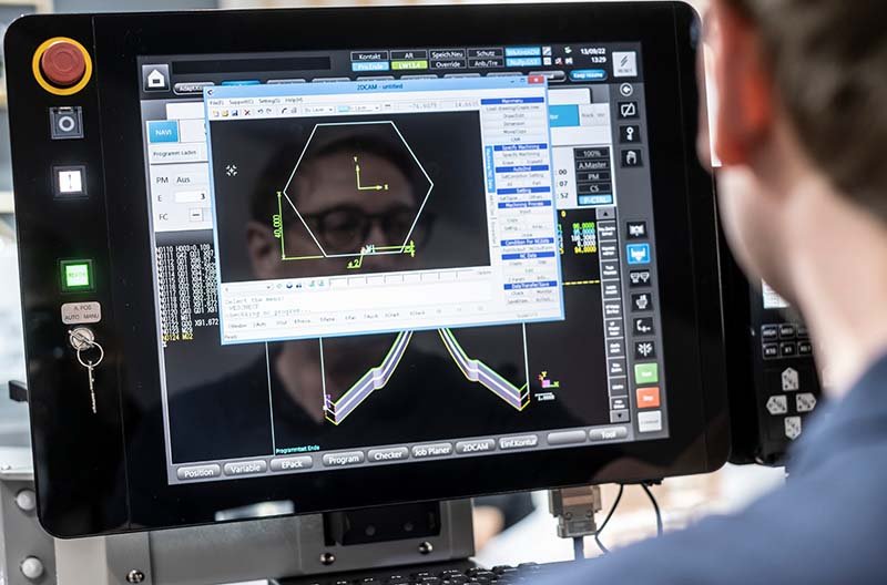 IA nel settore manifatturiero: dalla fase pilota all'applicazione pratica